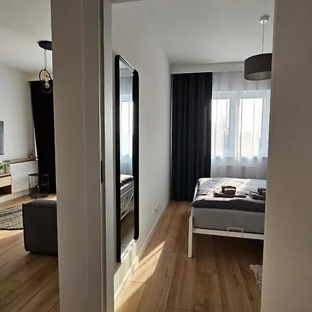 Apartment Sky W21 Atlas Arena *